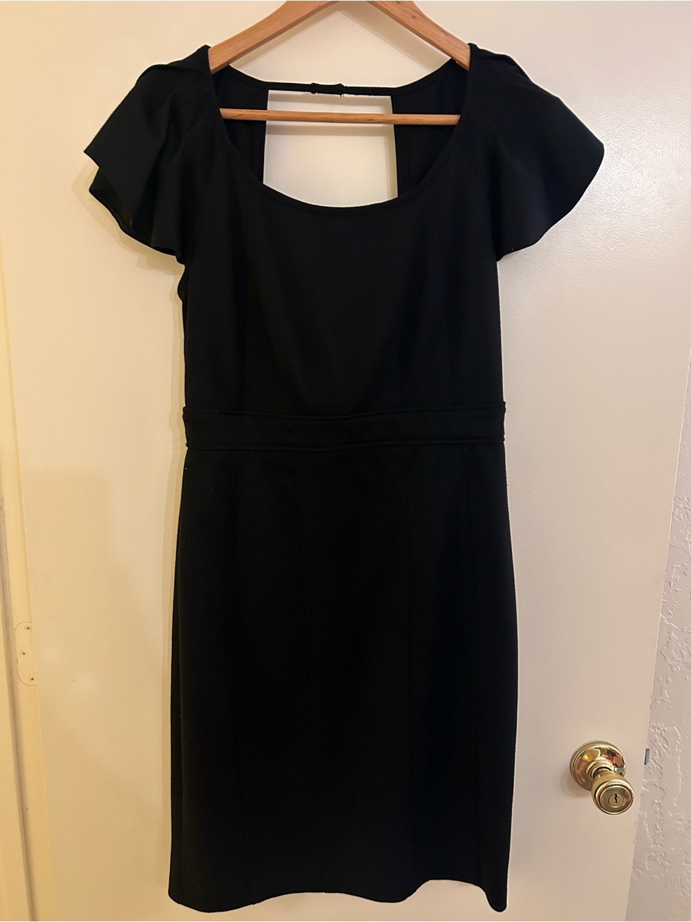 Rampage Black Scoop-Neck Midi Dress with Flutter Sleeves and Waist Seam